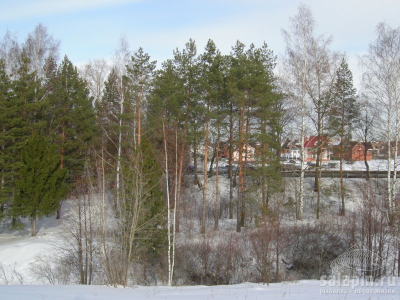 Иваньковское водохранилище, вид с дамбы у шлагбаума