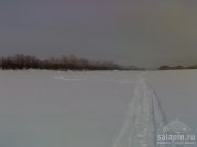 Пробурил "дорогу" недалеко от снегоходного следа