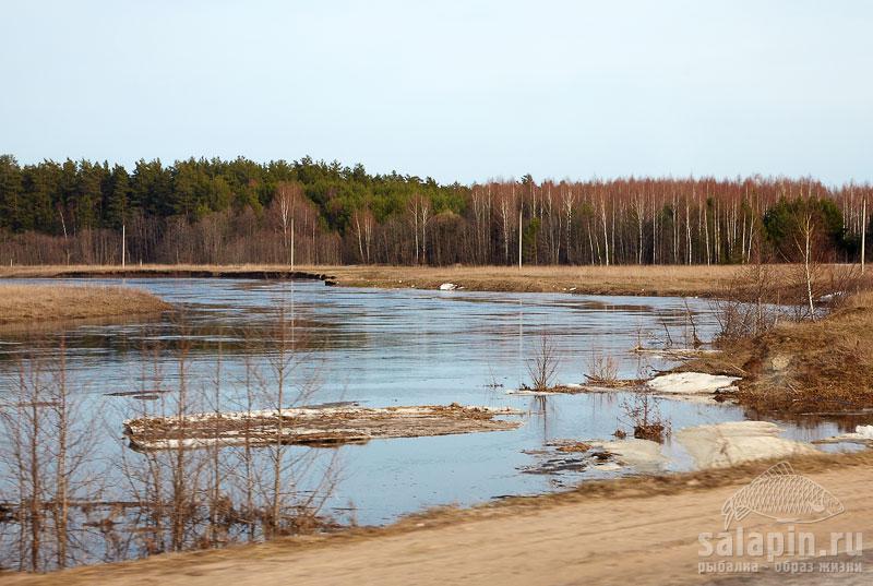 Река Нерль, остатки ледохода