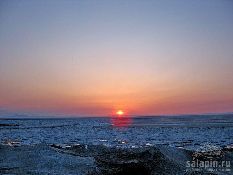 Закат на Байкале.