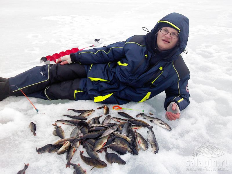 Провели пару дней в Карелии, рыбалка трудовая. Усё, на этом зимний сезон закроем.  Рассказать есть о чём, хотябы о рыбалке в приглядку, но всё позже в блоге.