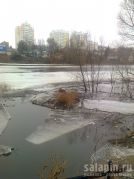 Резерв плотинного регулирования исчерпан - в городе Ока тоже начала подниматься. А грязная вода текла уже в прошлый выходной, и ловля была безрезультатной.