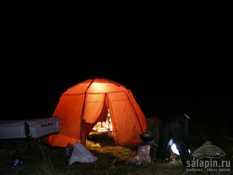 Наш лагерь в ночи